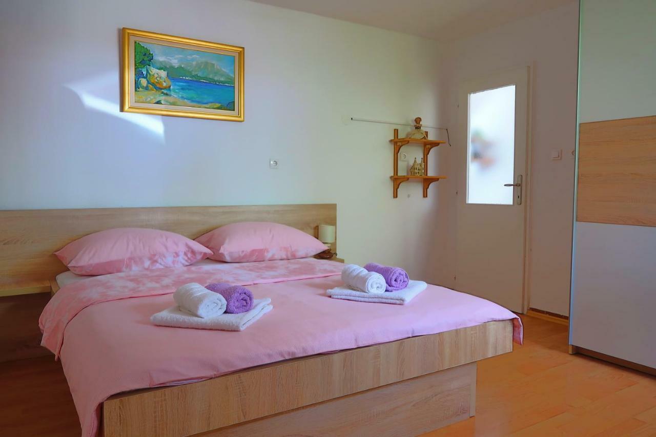 Studio Apartman Mia Stobreč Exterior foto
