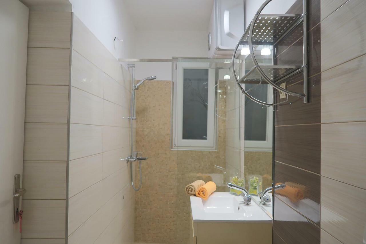 Studio Apartman Mia Stobreč Exterior foto